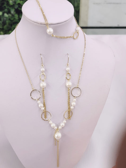 Jewelry Set with Pearls